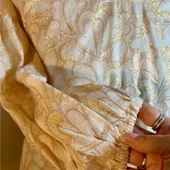 NWT NSR Metalic Gold Thread Lace Dressy  Scoop Neck Elastic Sleeve Blouse Sz M - Picture 3 of 10